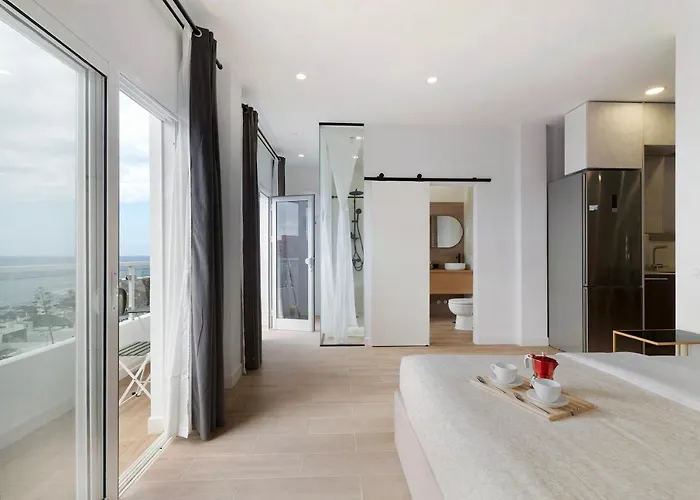 La Laguna Apartment